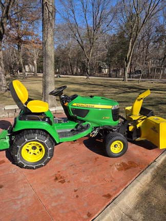 Image of John Deere X750 equipment image 2