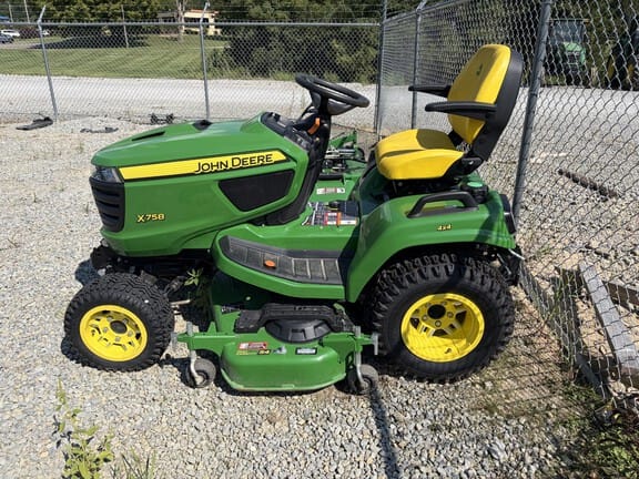 2024 John Deere X758 Equipment Image0