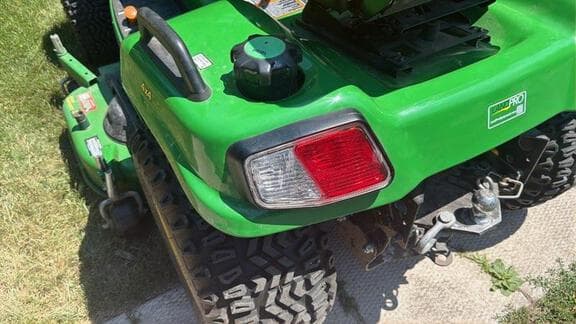 Image of John Deere X758 equipment image 4