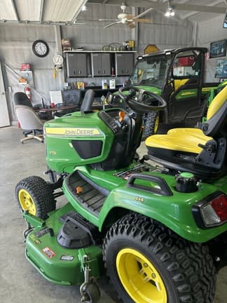 Image of John Deere X758 Image 1