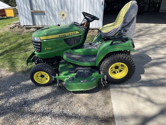 Image of John Deere X758 Primary image