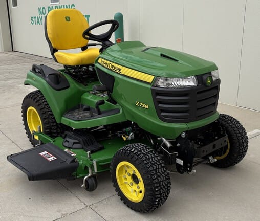 2024 John Deere X758 Equipment Image0