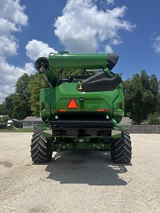Image of John Deere X9 1000 equipment image 4
