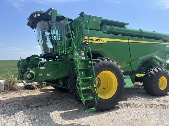 2024 John Deere X9 1000 Equipment Image0