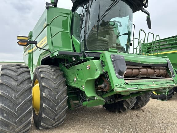 Image of John Deere X9 1000 equipment image 4