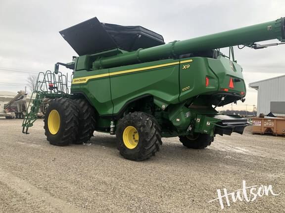 Image of John Deere X9 1000 equipment image 4