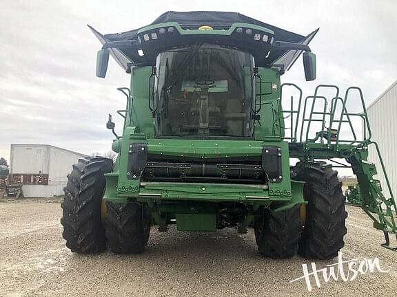 Image of John Deere X9 1000 equipment image 1