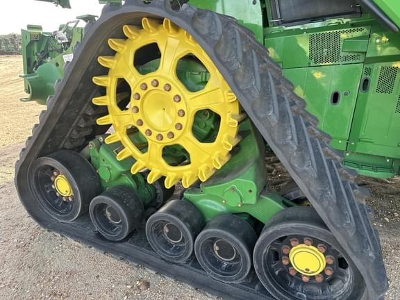 Image of John Deere X9 1000 equipment image 2
