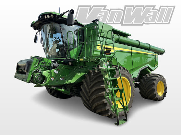 Image of John Deere X9 1000 equipment image 1