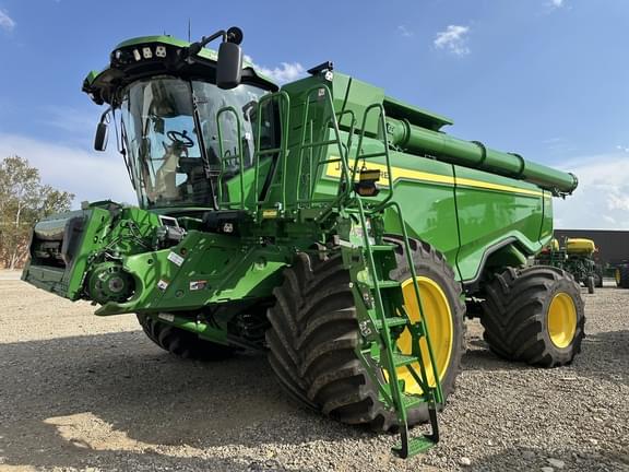 Image of John Deere X9 1000 Primary image