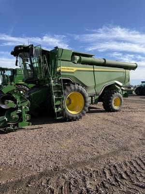 2024 John Deere X9 1000 Image