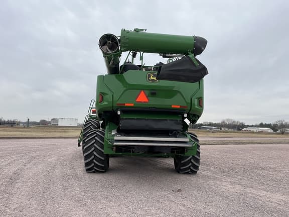 Image of John Deere X9 1000 equipment image 4