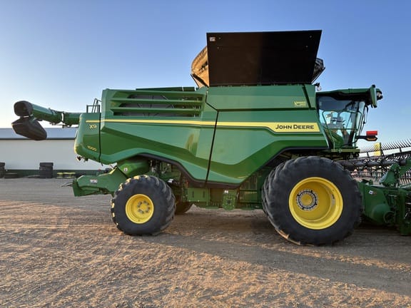 2024 John Deere X9 1000 Equipment Image0