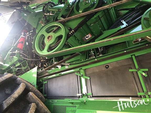 Image of John Deere X9 1000 equipment image 2