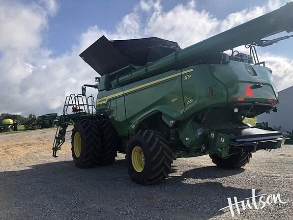 Image of John Deere X9 1000 equipment image 4