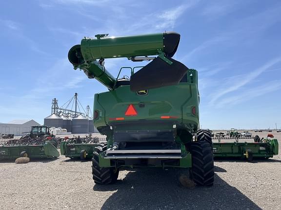 Image of John Deere X9 1000 equipment image 3