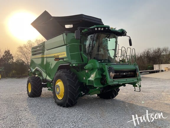 2024 John Deere X9 1000 Equipment Image0