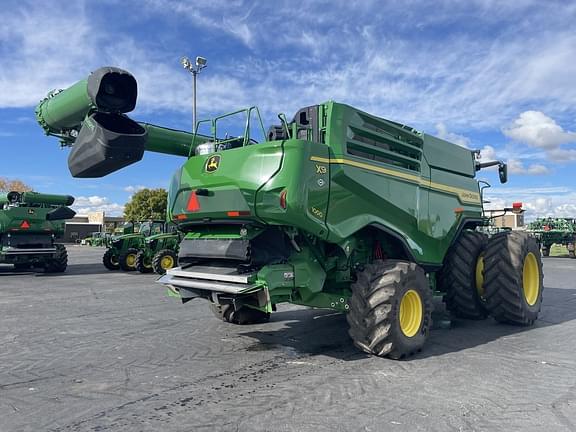 Image of John Deere X9 1000 equipment image 3