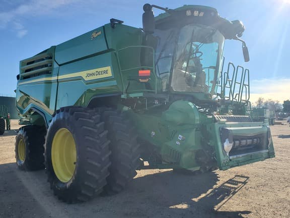 Image of John Deere X9 1000 equipment image 4