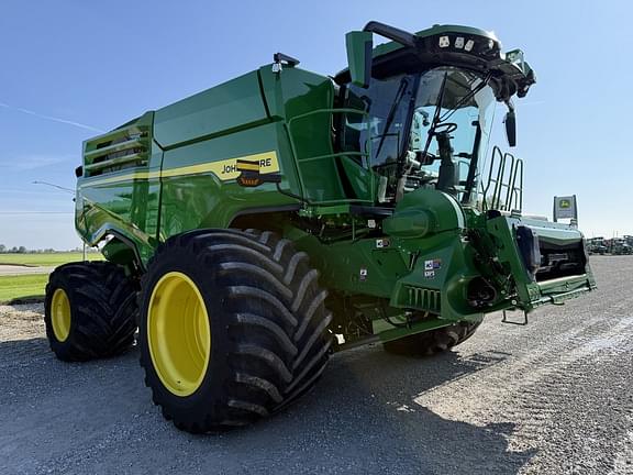 Image of John Deere X9 1000 equipment image 3