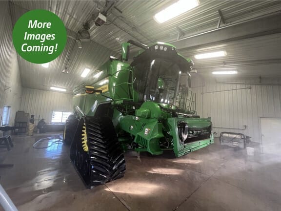 2024 John Deere X9 1000 Equipment Image0