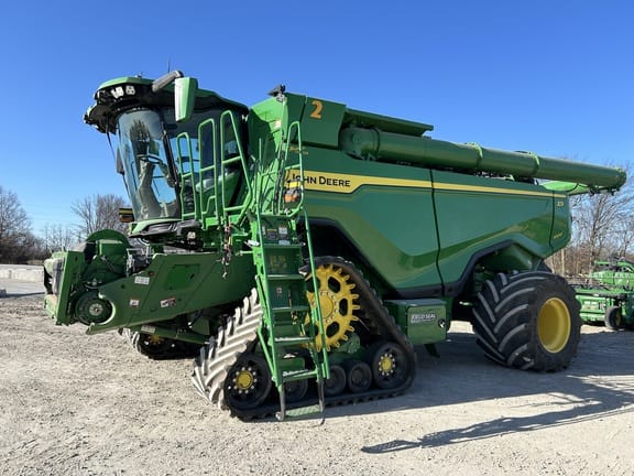2024 John Deere X9 1000 Equipment Image0