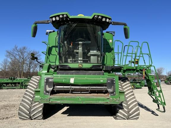 Image of John Deere X9 1000 equipment image 3