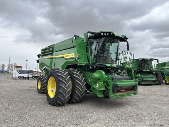 2024 John Deere X9 1000 Equipment Image0