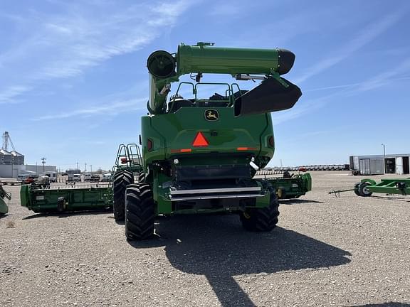 Image of John Deere X9 1000 equipment image 3