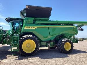 2024 John Deere X9 1000 Image