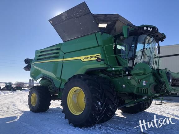 Image of John Deere X9 1000 equipment image 1