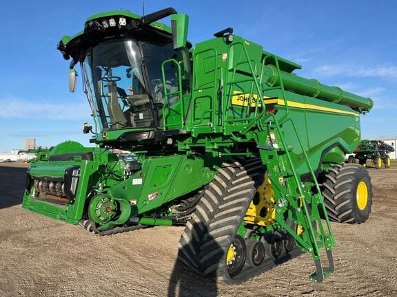 2024 John Deere X9 1000 Equipment Image0