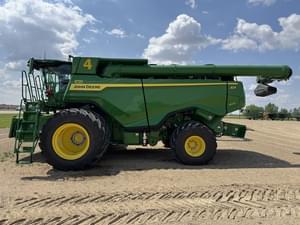 2024 John Deere X9 1000 Image