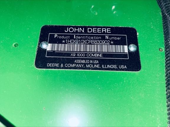 Image of John Deere X9 1000 equipment image 4