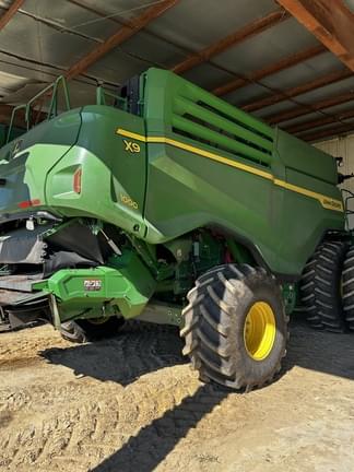 Image of John Deere X9 1000 equipment image 2