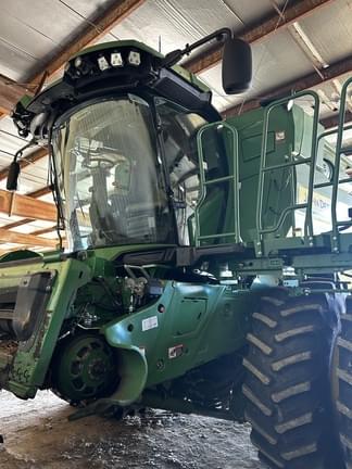 Image of John Deere X9 1000 equipment image 4