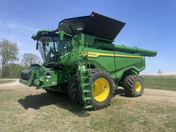 2024 John Deere X9 1000 Equipment Image0