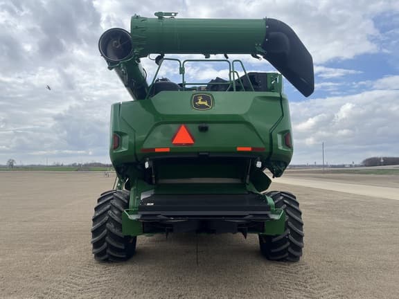 Image of John Deere X9 1000 equipment image 3