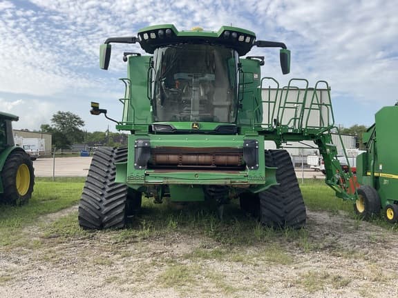 Image of John Deere X9 1000 equipment image 4