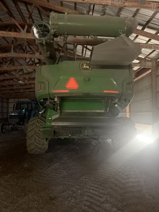 Image of John Deere X9 1000 equipment image 1
