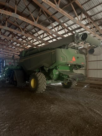 2024 John Deere X9 1000 Equipment Image0