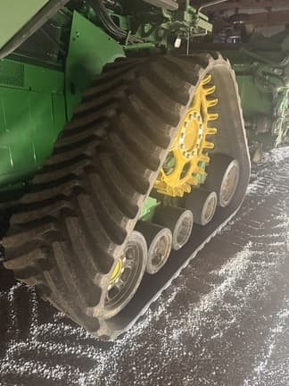 Image of John Deere X9 1000 equipment image 4