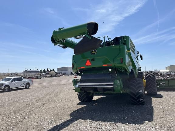 Image of John Deere X9 1000 equipment image 4