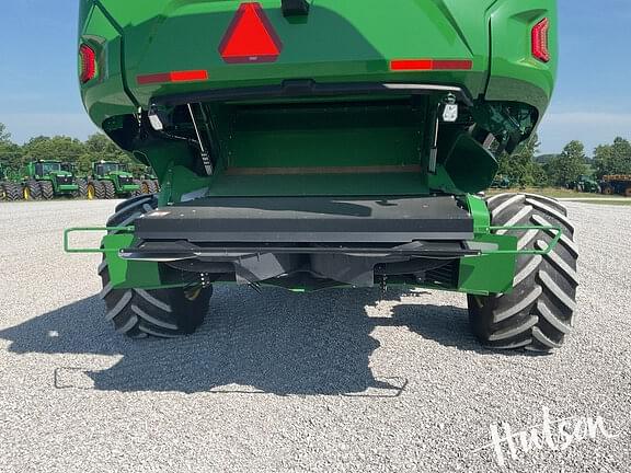 Image of John Deere X9 1000 equipment image 3