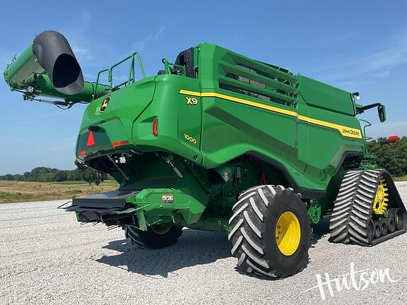 Image of John Deere X9 1000 equipment image 2