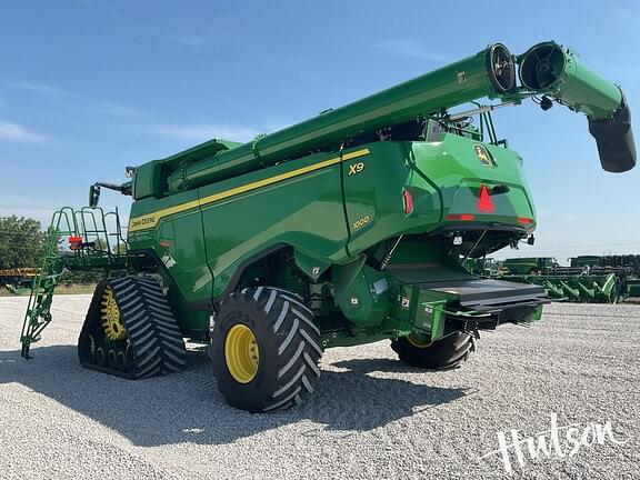 Image of John Deere X9 1000 equipment image 4