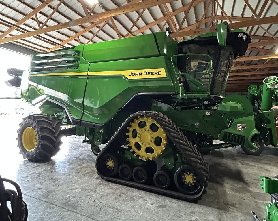 2024 John Deere X9 1000 Equipment Image0