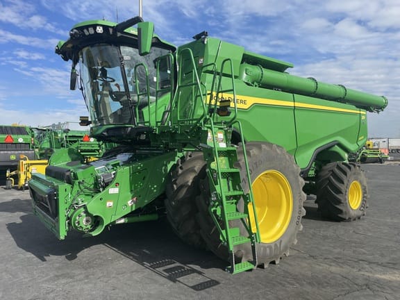 2024 John Deere X9 1000 Equipment Image0