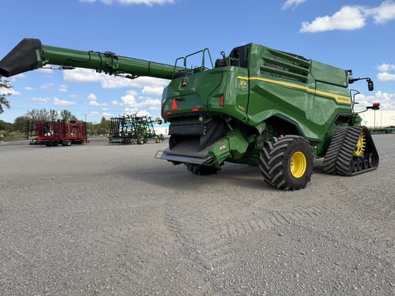 Image of John Deere X9 1000 equipment image 3