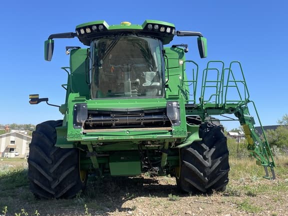 Image of John Deere X9 1000 equipment image 2